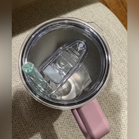 Hello Kitty 40oz Tumbler with straw 
Kawaii fruit NWOT - Picture 3 of 9